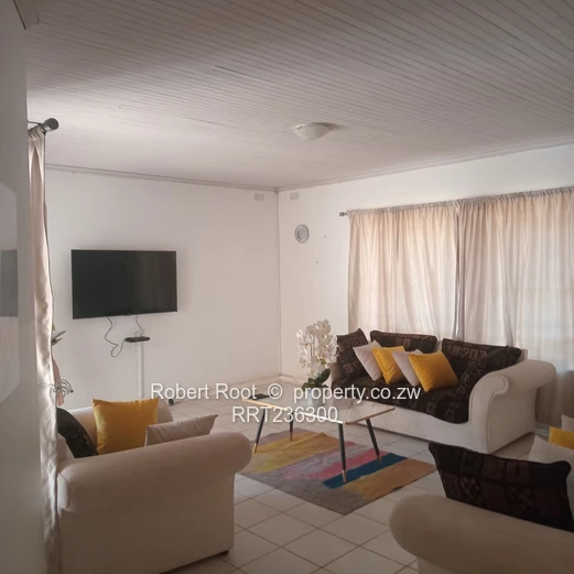 Beautiful well maintained premises suitable for offices or Residential accommodation in Hillside