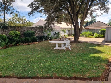 2 Bedroom Garden Flat