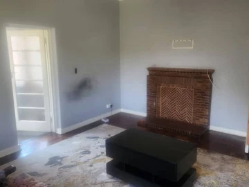 2 Bedroom Flat & Apartment