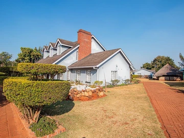 5 Bedroom House