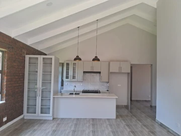 3 Bedroom Flat & Apartment