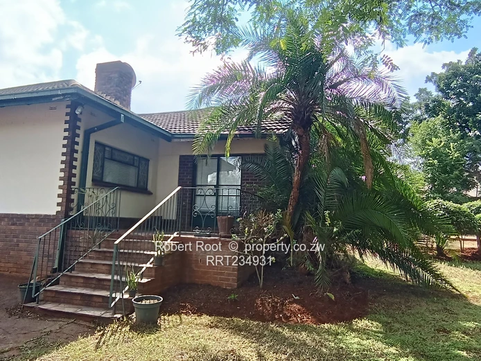 4 bed Commercial or residential property in Rolf Valley