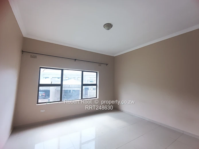 3 bed complex home in Greystone Park