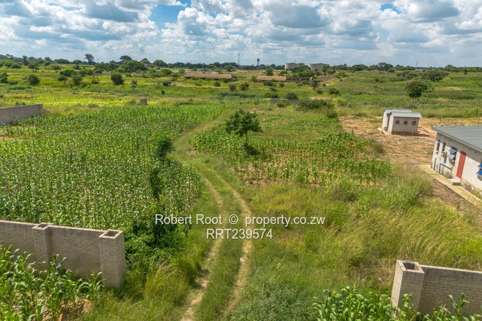 Commercial industrial stand in Chitungwiza