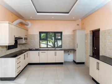 4 Unit Townhouse Complex