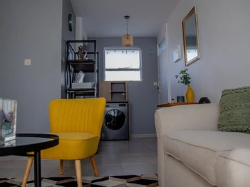 Flat & Apartment