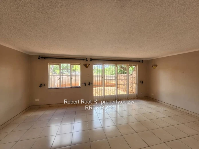 3 Bedroom Duplex Flat to Rent in Marlborough 