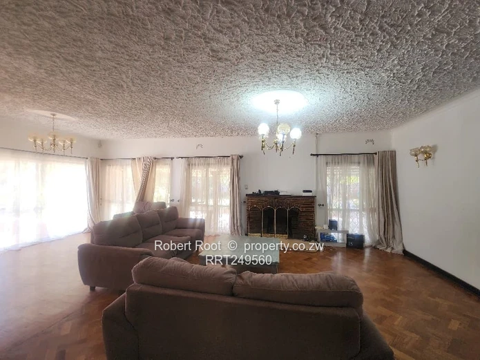 Mt Pleasant | Spacious Family Home with Tennis Court & Pool