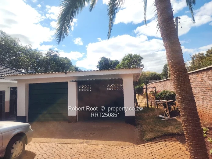 Charming 3 bedroom family home to let in Northwood