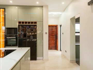 4 Bedroom Townhouse Complex