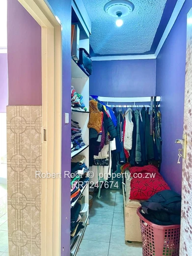 Neat and Solid home in Southlea Park