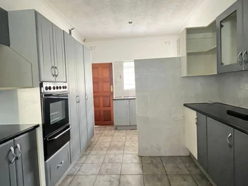 3 Bedroom Garden Flat