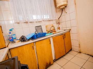 2 Bedroom Flat & Apartment