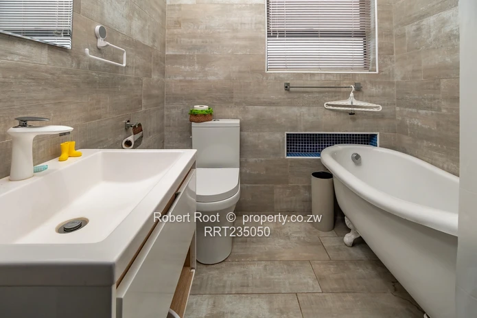 Beautiful 3 Bed Townhouse in Central Avondale 