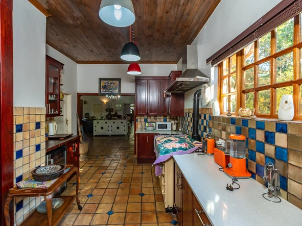 Farm & Agricultural Land