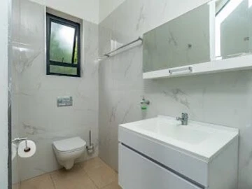 7 Unit Townhouse Complex