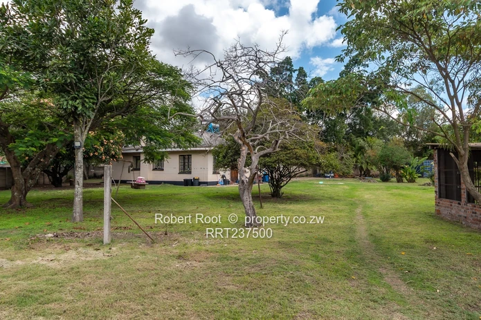 4 Bedroom House for Sale in Greendale