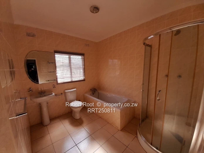 4 bedroom Apartment to Rent in Philadelphia.