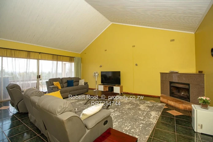 3 bed family home on a 3 hectare plot
