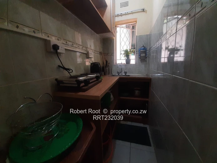 5 bed family home in Bluff Hill