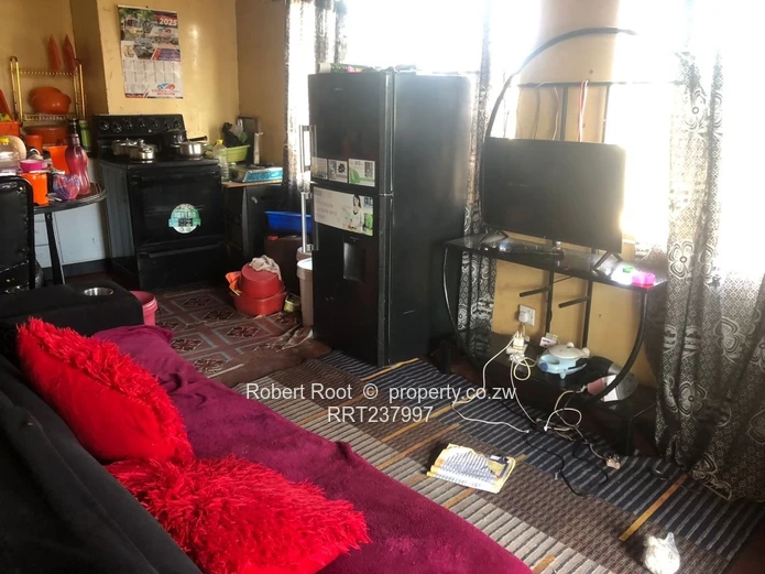 Fixer Up In Kuwadzana Ex