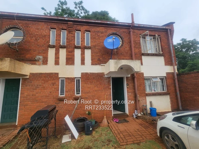 3 Bedroom Duplex Flat to Rent in Marlborough 