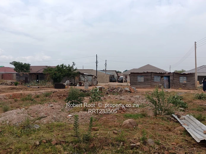 Fidelity Estate 3 neighbouring stands available  (Sole Mandate)