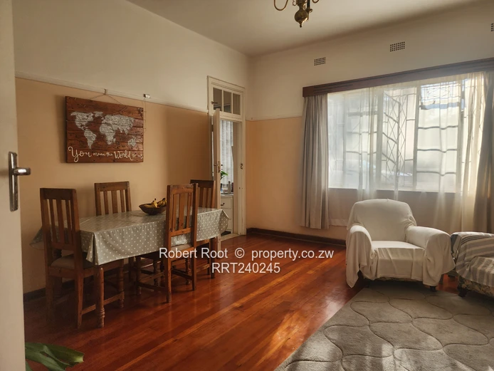 Charming 2 Bed Flat in Avondale