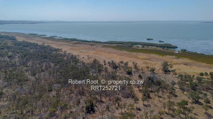 1.56ha at Darwendale with Lake View