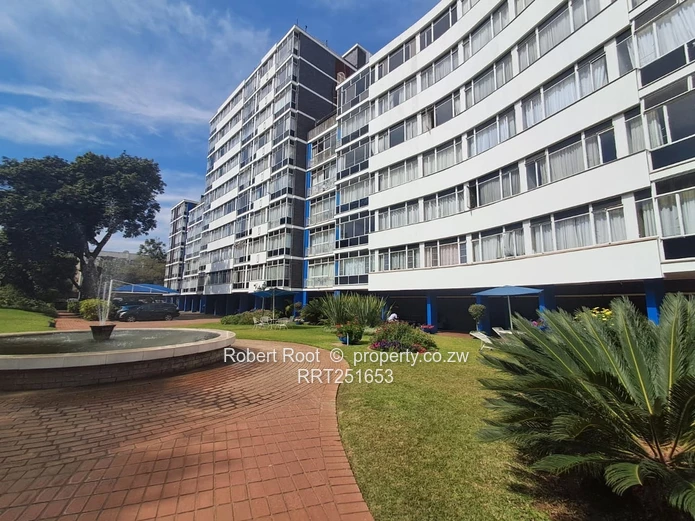 Neat bachelor apartment in a prestigious block