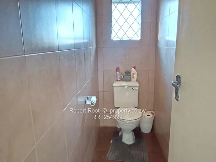 Marlborough East 3-Bed Home on 4,832m²  (Sole Mandate)