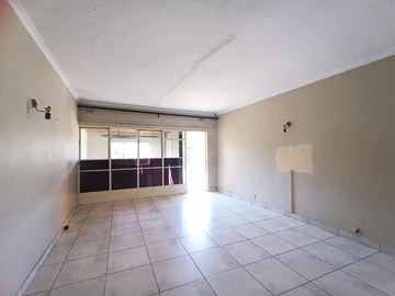 2 Bedroom Garden Flat