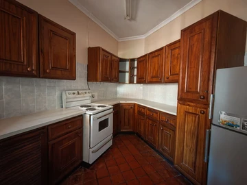 2 Bedroom Garden Flat