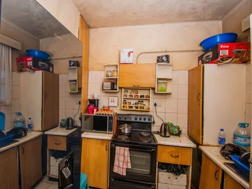 2 Bedroom Flat & Apartment