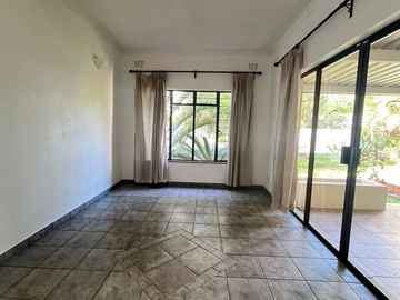 3 Bedroom Garden Flat