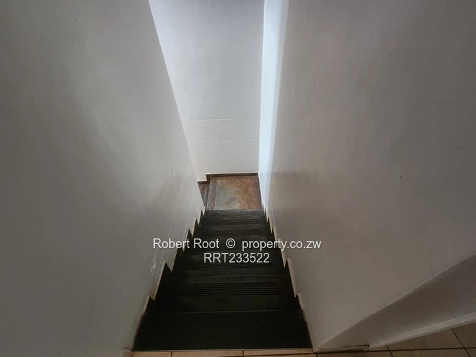 3 Bedroom Duplex Flat to Rent in Marlborough 