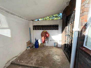 2 Bedroom Garden Flat