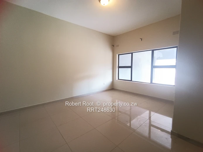 3 bed complex home in Greystone Park