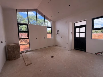 4 Bedroom Flat & Apartment