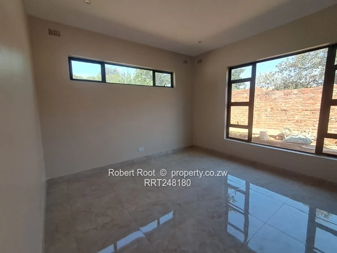 Brand new 4 bed family cluster