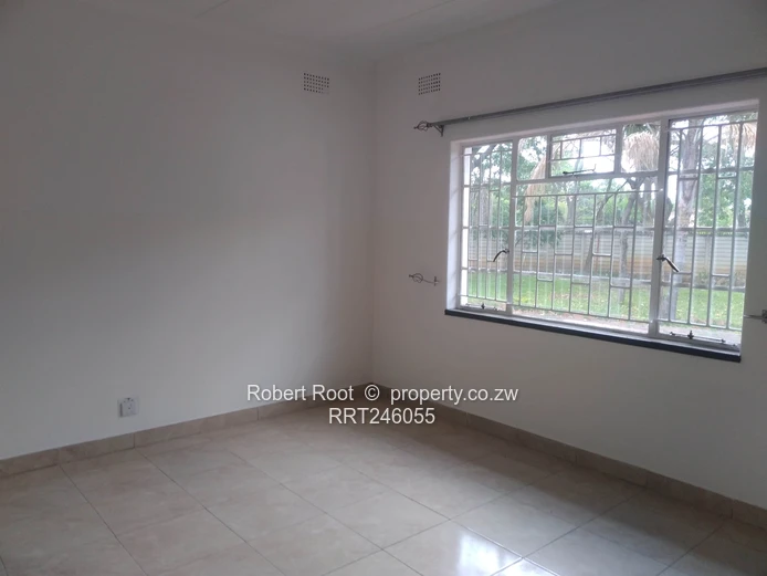 3 bed commercial / residential property in Mabelreign