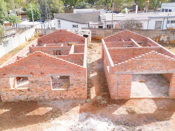 7 Bedroom House