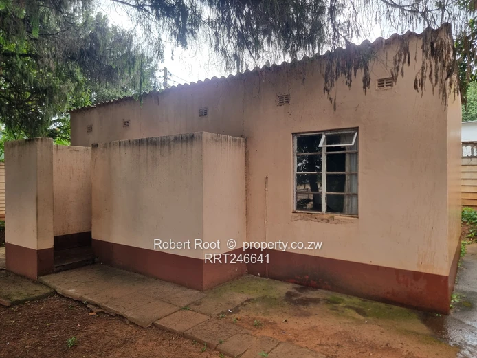 Avondale: Lomagundi Rd Frontage Property (Sole Mandate)