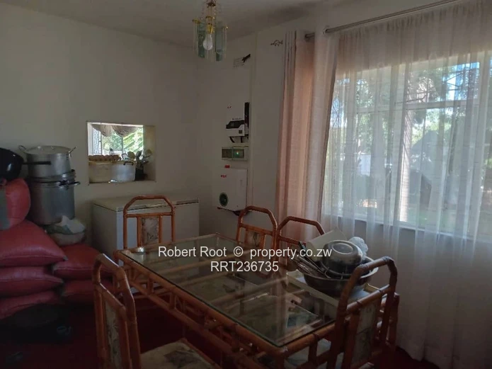 Family home ln 2100sqm on Hindhead 