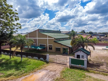 980sqm Warehouse space for rent 