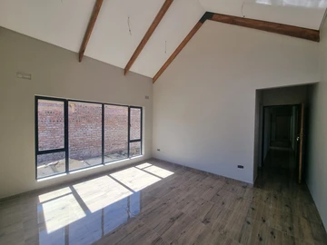 3 Bedroom Garden Flat
