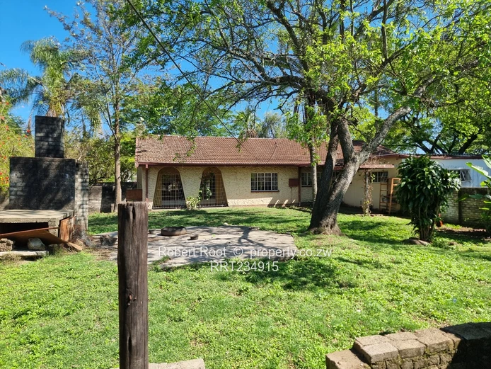 Family Home on 2090sqm in Sought After Rhodene, Masvingo