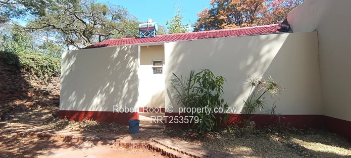 4 bed family home in Greystone Park