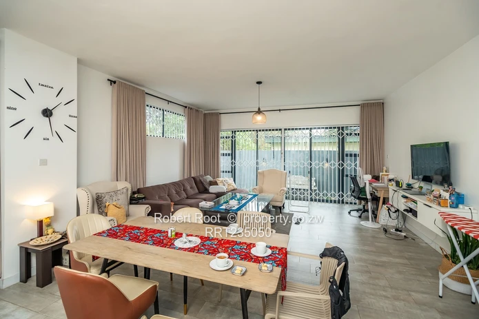 Beautiful 3 Bed Townhouse in Central Avondale 