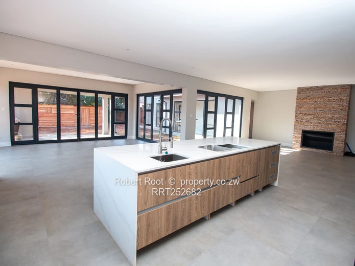Modern newly built, 4 Bed family home, on 2000 sqm, off Carrick Creagh in Quinnington, Harare.